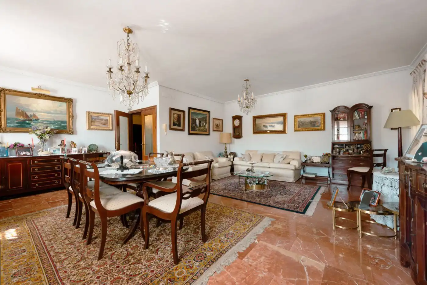 Comedor de Casa o chalet en venta en Tomares con Calefacción, Jardín privado y Terraza