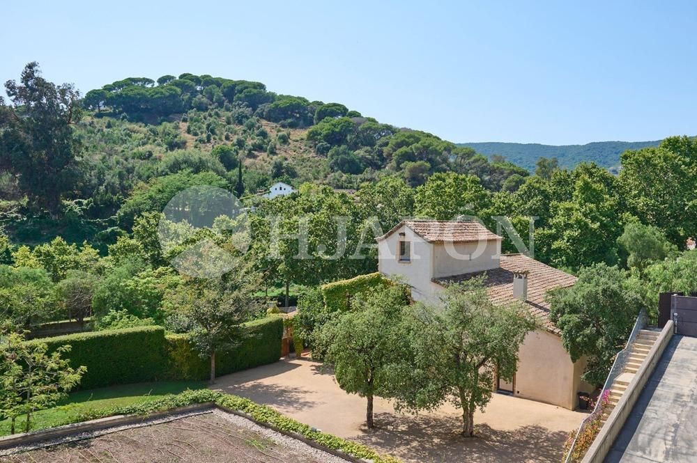 Jardín de Finca rústica en venta en Alella con Aire acondicionado, Jardín privado y Trastero