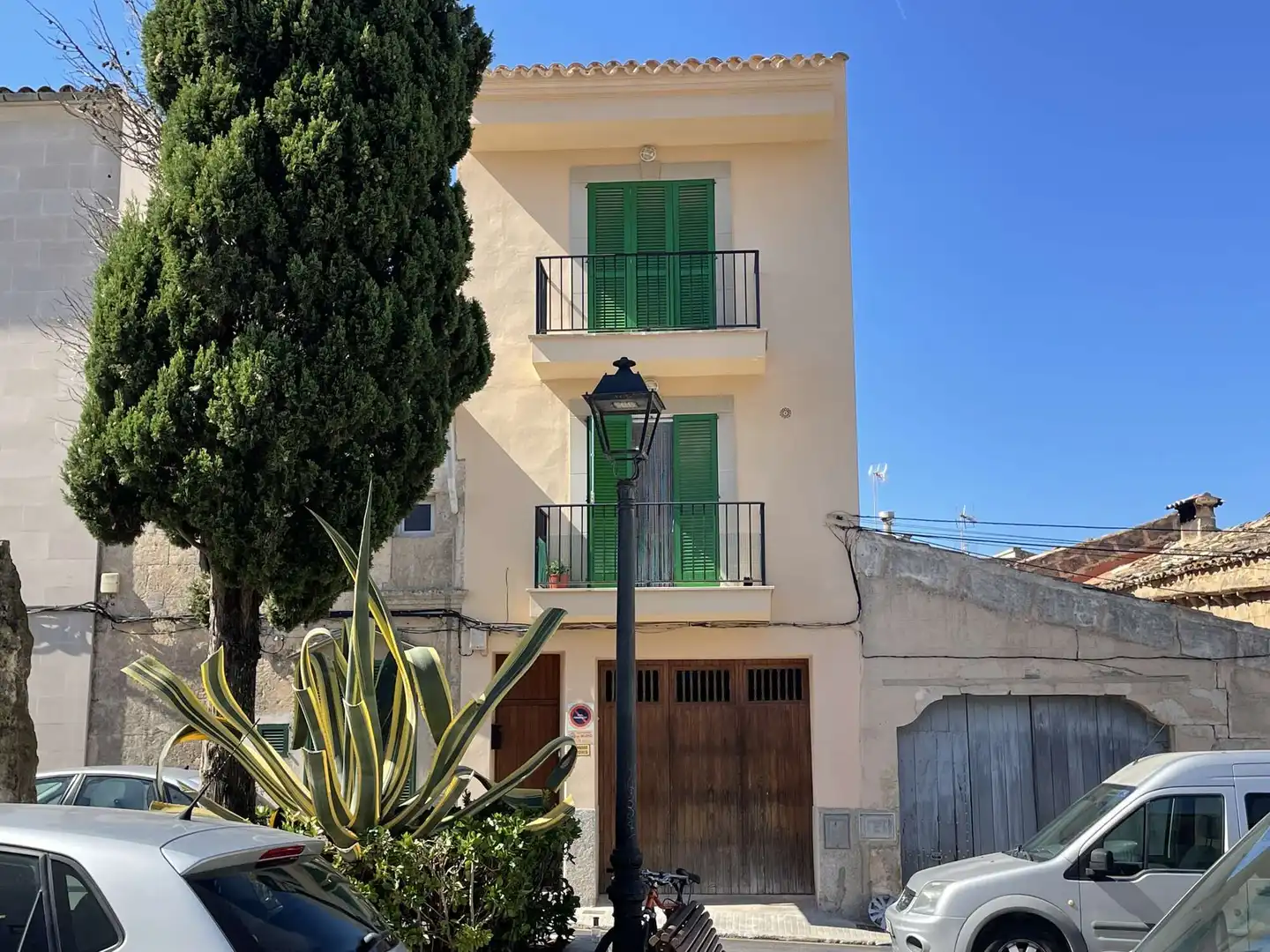 Vista exterior de Casa o chalet en venta en Muro con Terraza y Balcón