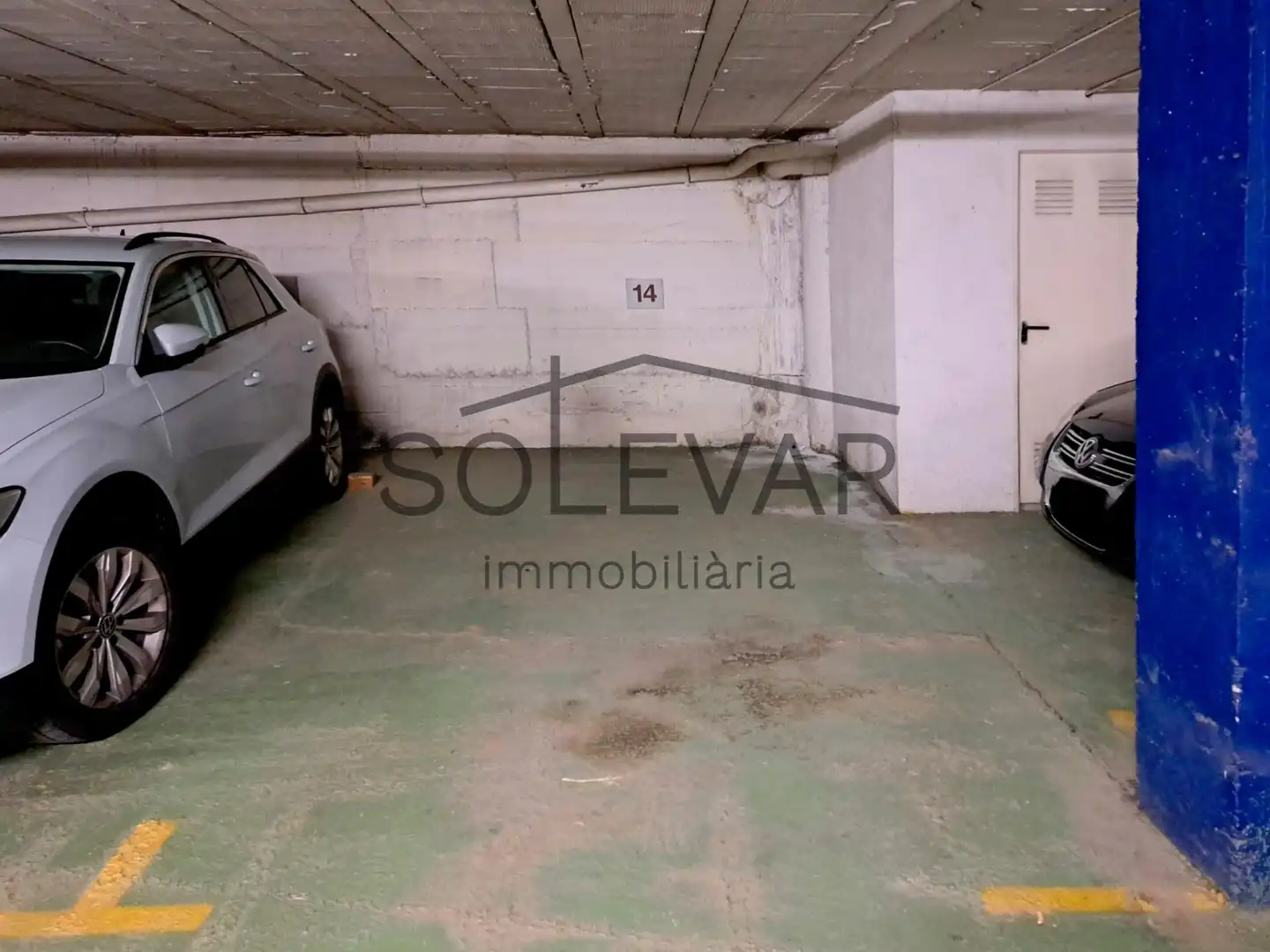 Parking of Flat for sale in Tremp  with Air Conditioner, Heating and Balcony