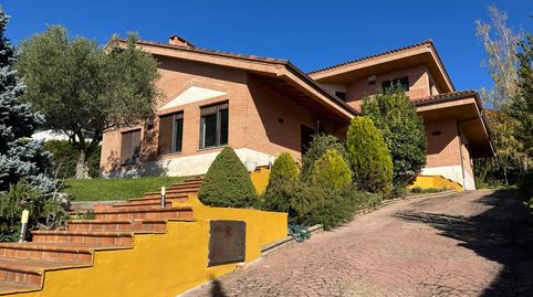 Foto 2 de Casa o chalet en venta en Calle Los Acebos a, Sariegos, León