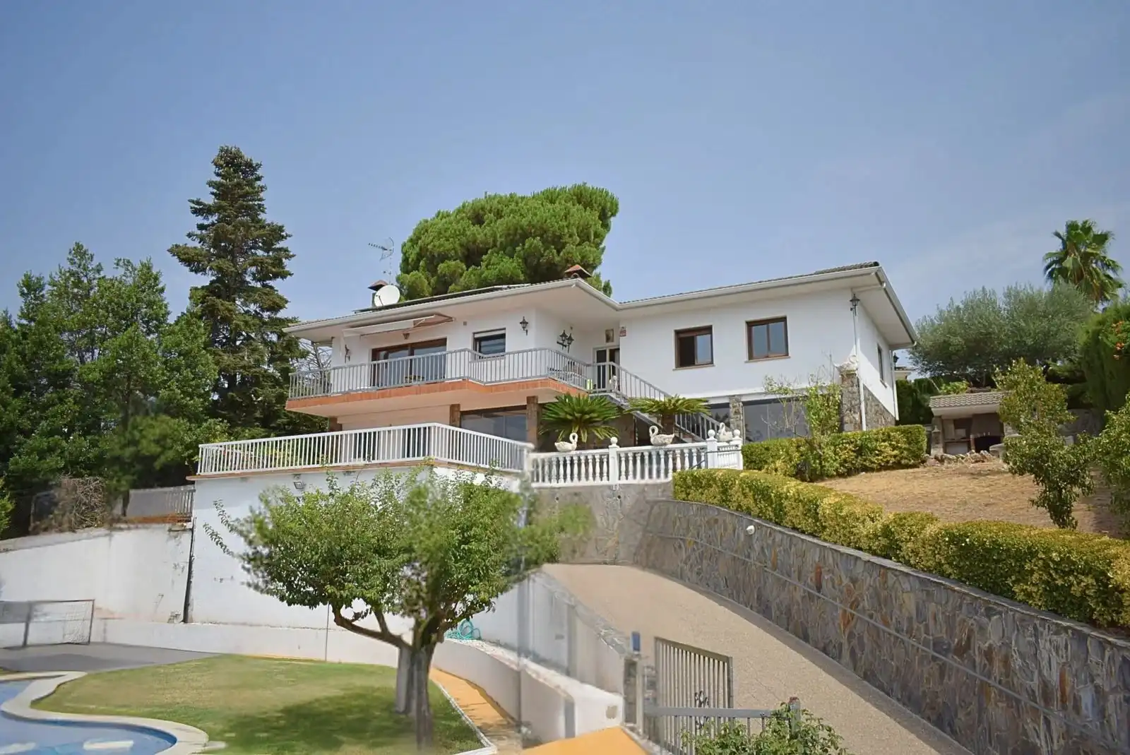 Casa con piscina in vendita a Bigues i Riells del Fai