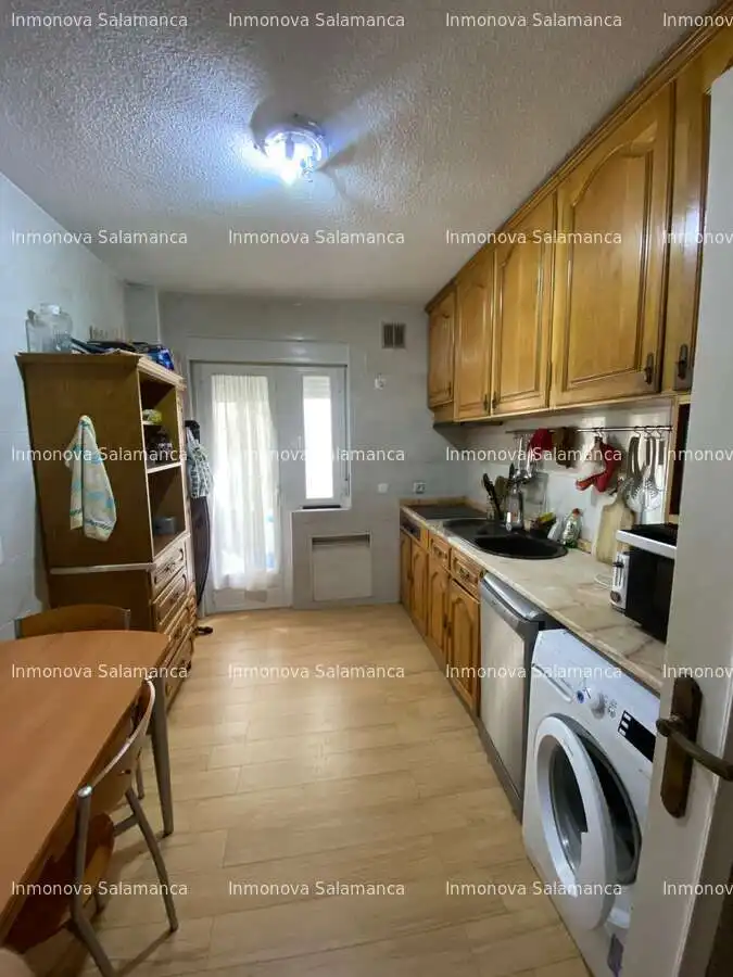 Kitchen of Flat for rent in Salamanca  with Heating, Terrace and Furnished