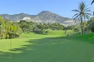 Vista exterior de Pis en venda en Benalmádena