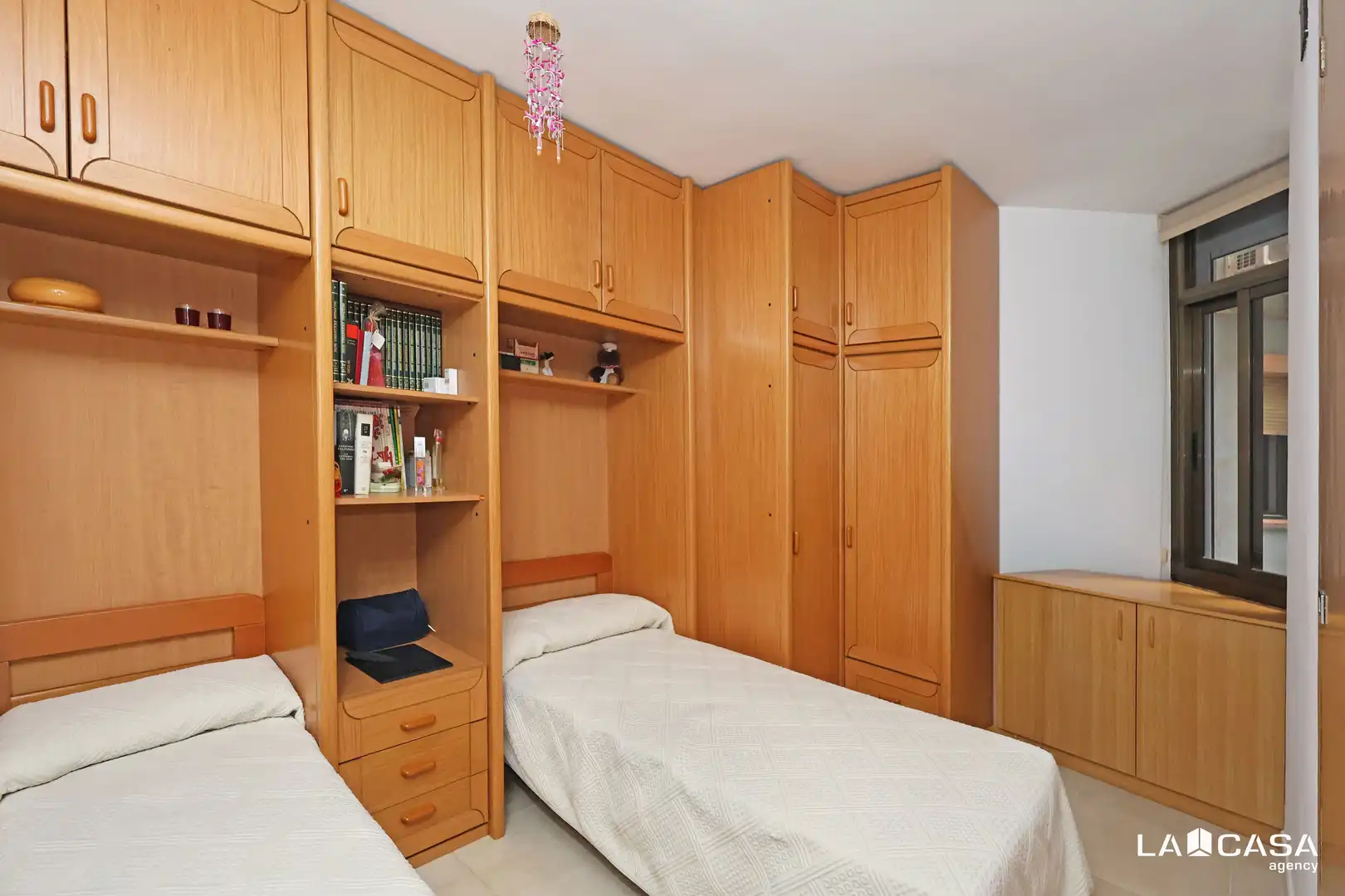 Dormitori de Pis en venda en Esplugues de Llobregat amb Balcó