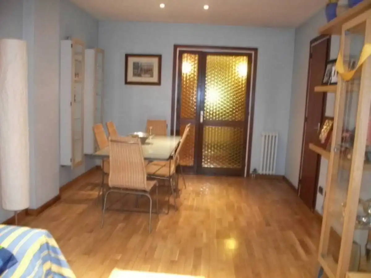 Appartamento con terrazza in vendita a Centre - Passeig i Rodalies, imagen 4