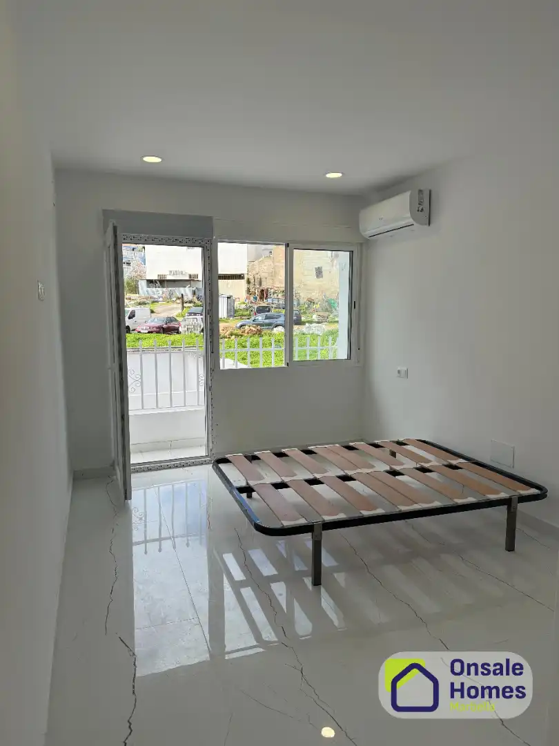 Habitación de Apartamento en venta en Alhaurín El Grande con Aire acondicionado, Jardín privado y Terraza
