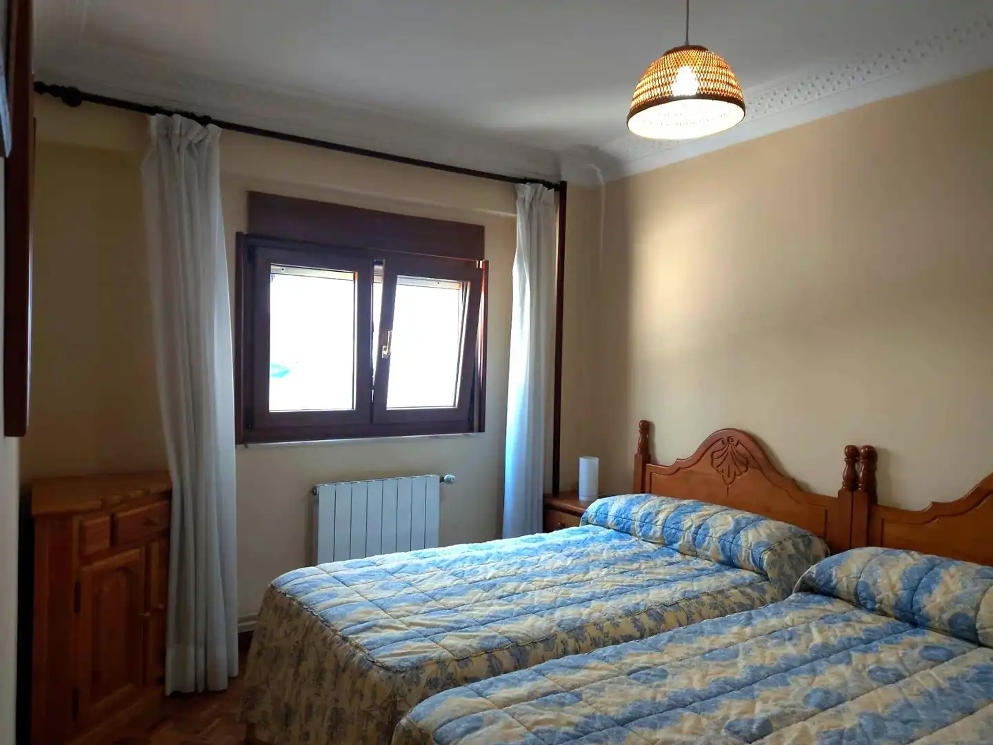 Schlafzimmer von Wohnung zur Miete in Santander mit Heizung und Parkett
