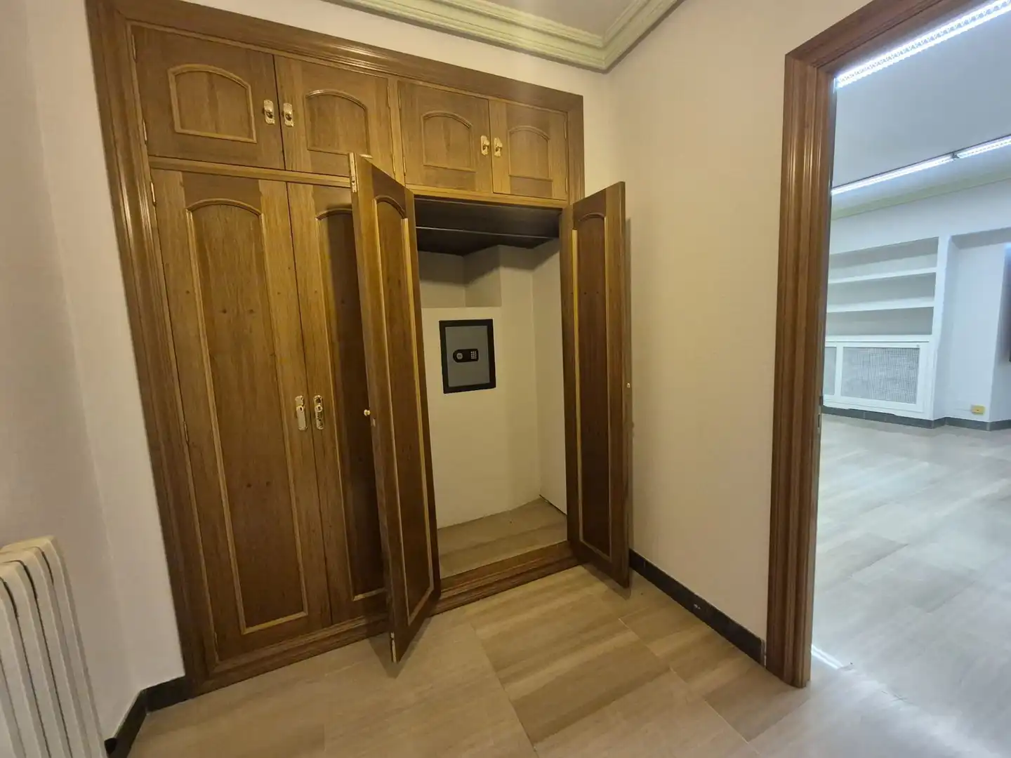 Habitación de Piso en venta en Ávila con Calefacción