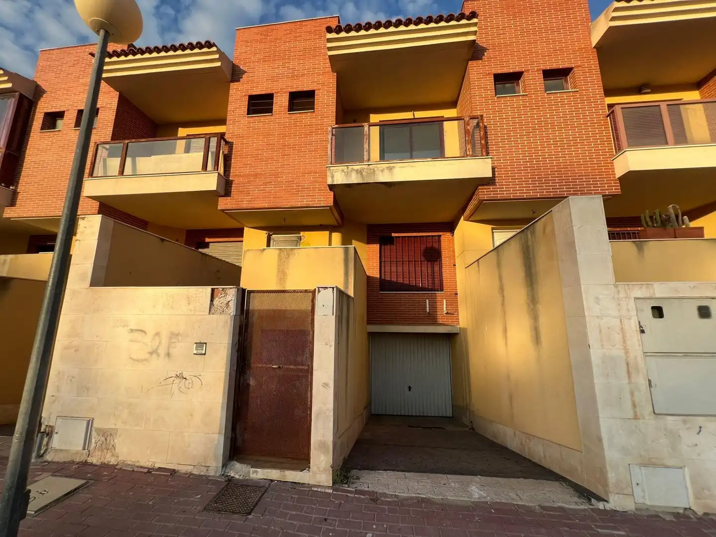 Adosado en venta en Calle CL JACINTO BENAVENTE Nº 24 24, imagen 2
