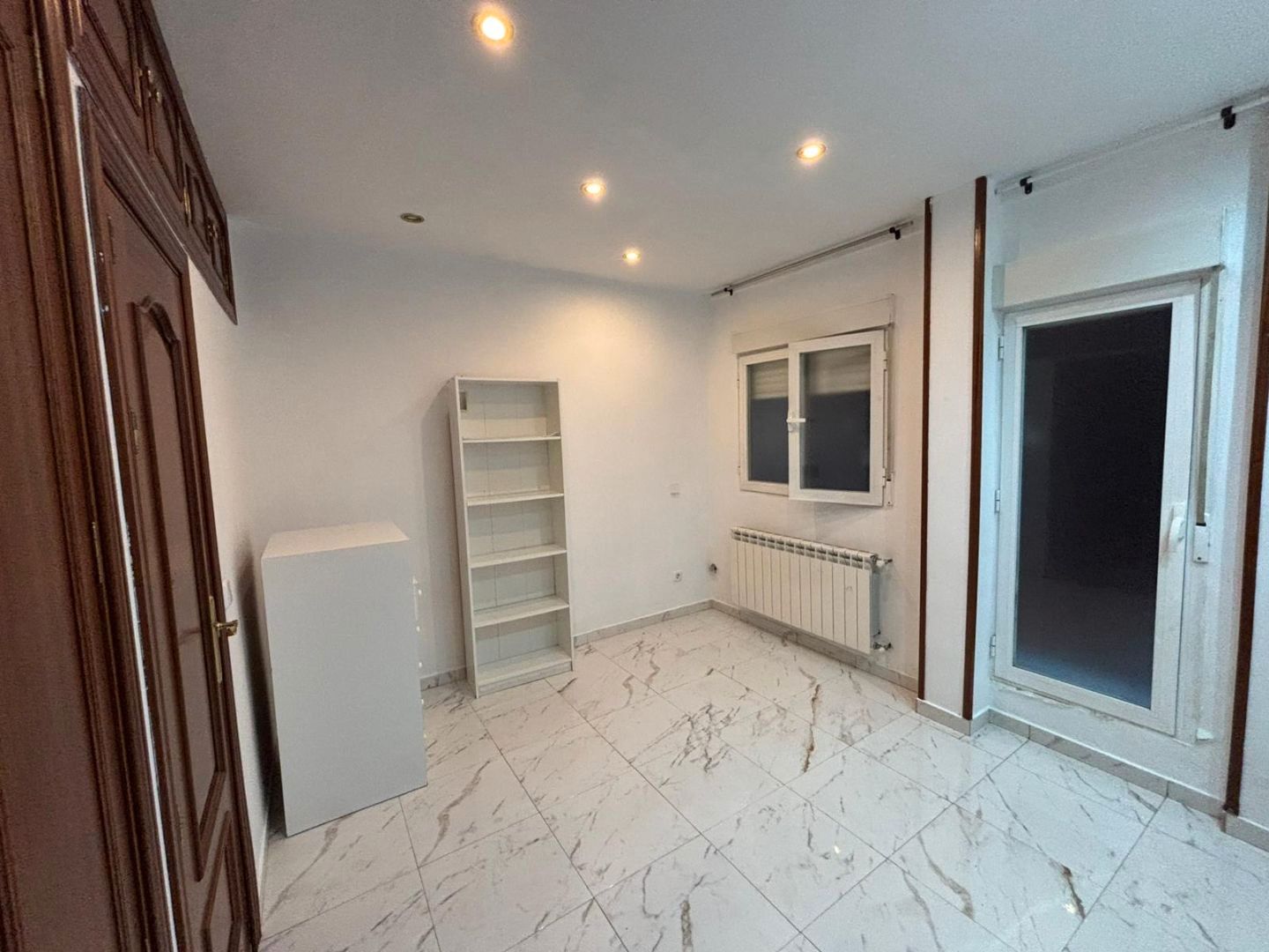 Büro zum Verkauf in  Madrid Capital mit Heizung und Internet