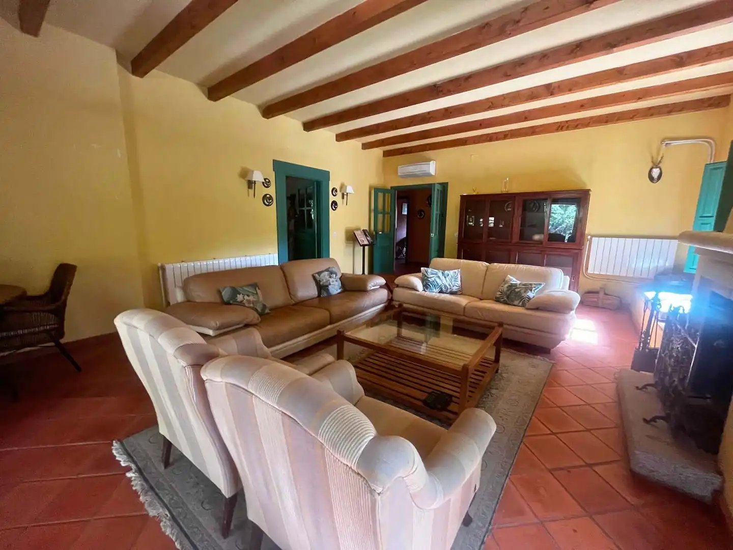 Sala de estar de Casa o chalet en venta en Trujillo con Aire acondicionado, Calefacción y Jardín privado