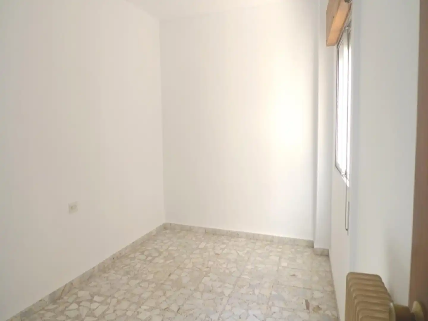 Dormitori de Pis en venda en Baza