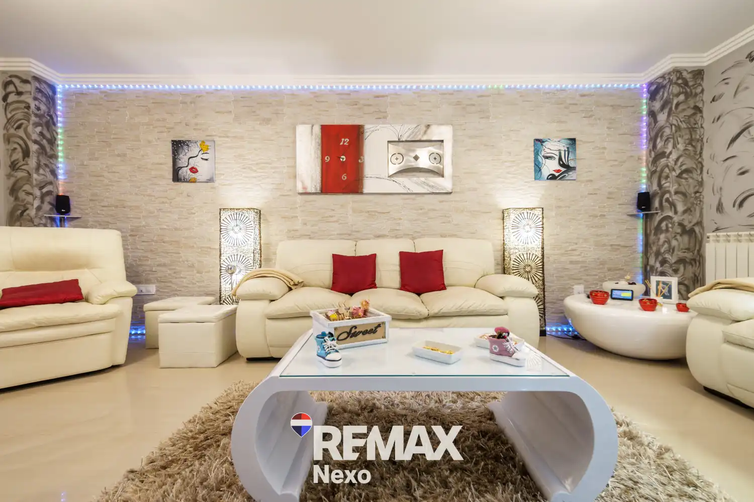 Sala de estar de Casa adosada en venta en Cigales con Calefacción, Jardín privado y Terraza