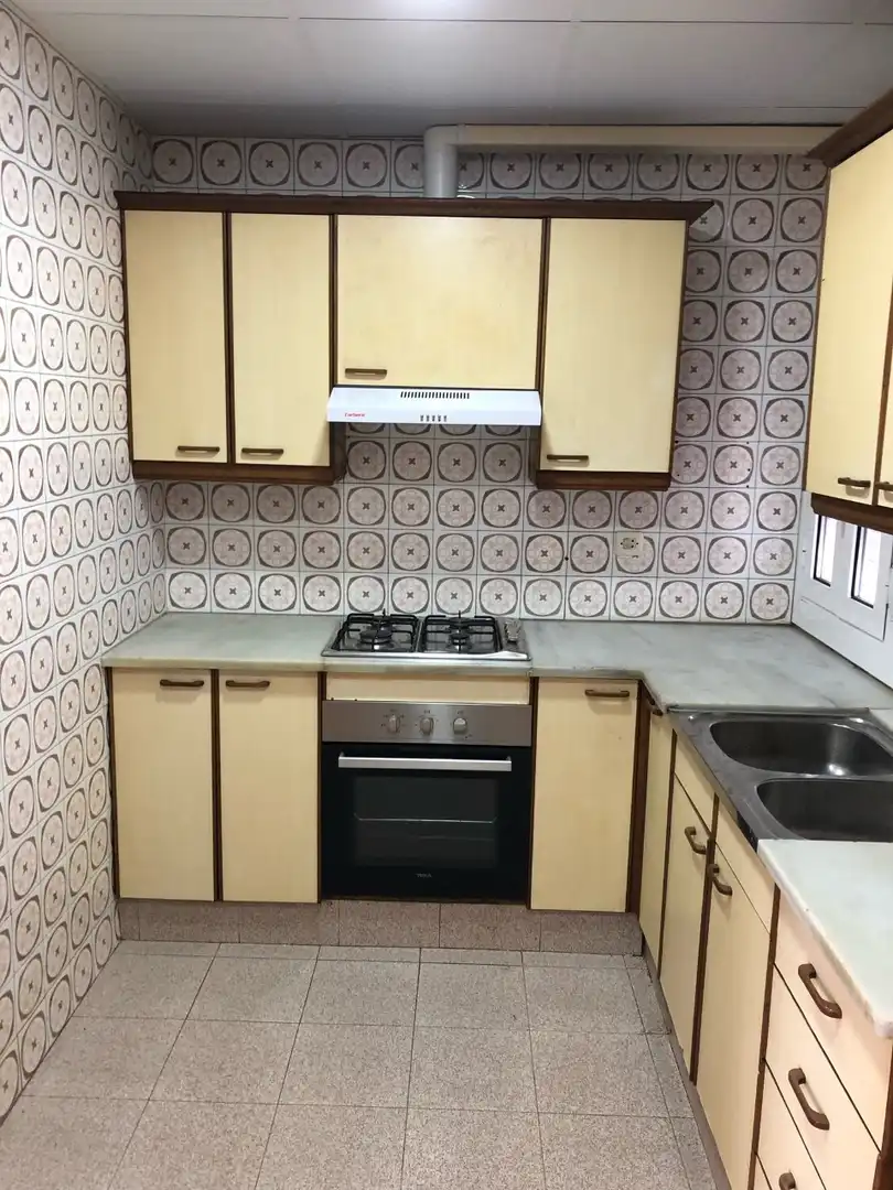 Kitchen of Buildings for sale in La Granada