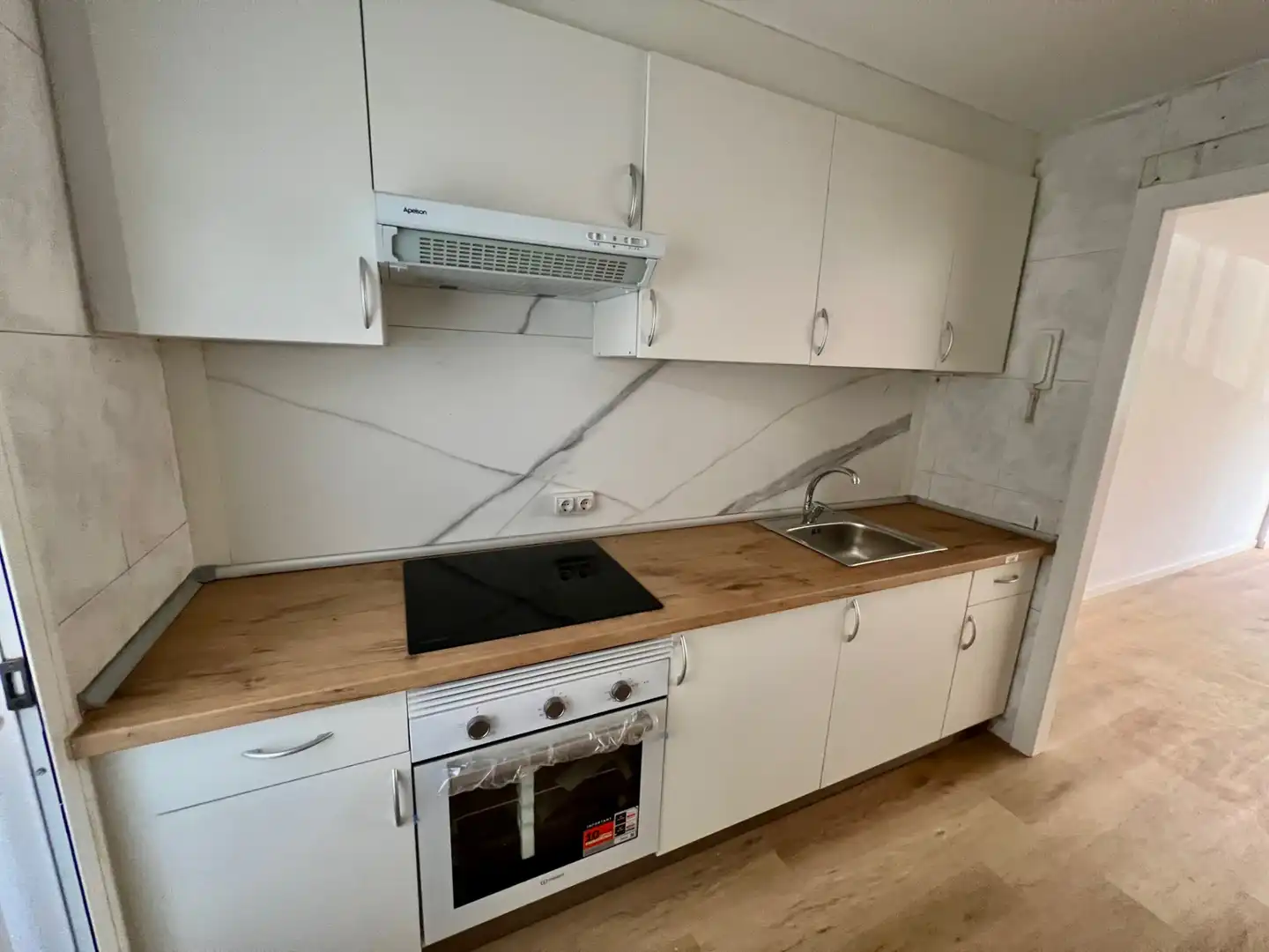 Cocina de Piso en venta en Santa Perpètua de Mogoda con Parquet y Horno