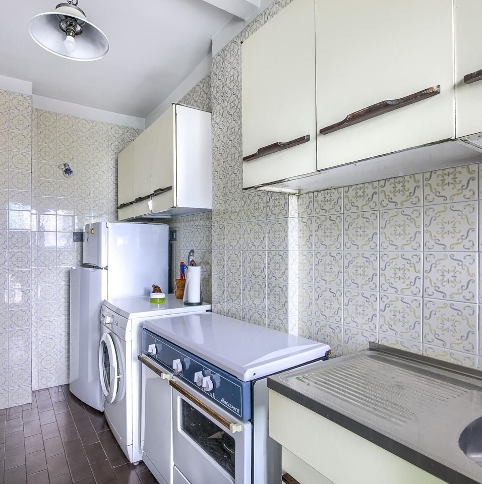 Kitchen of Flat for sale in  Madrid Capital  with Heating, Parquet flooring and Storage room