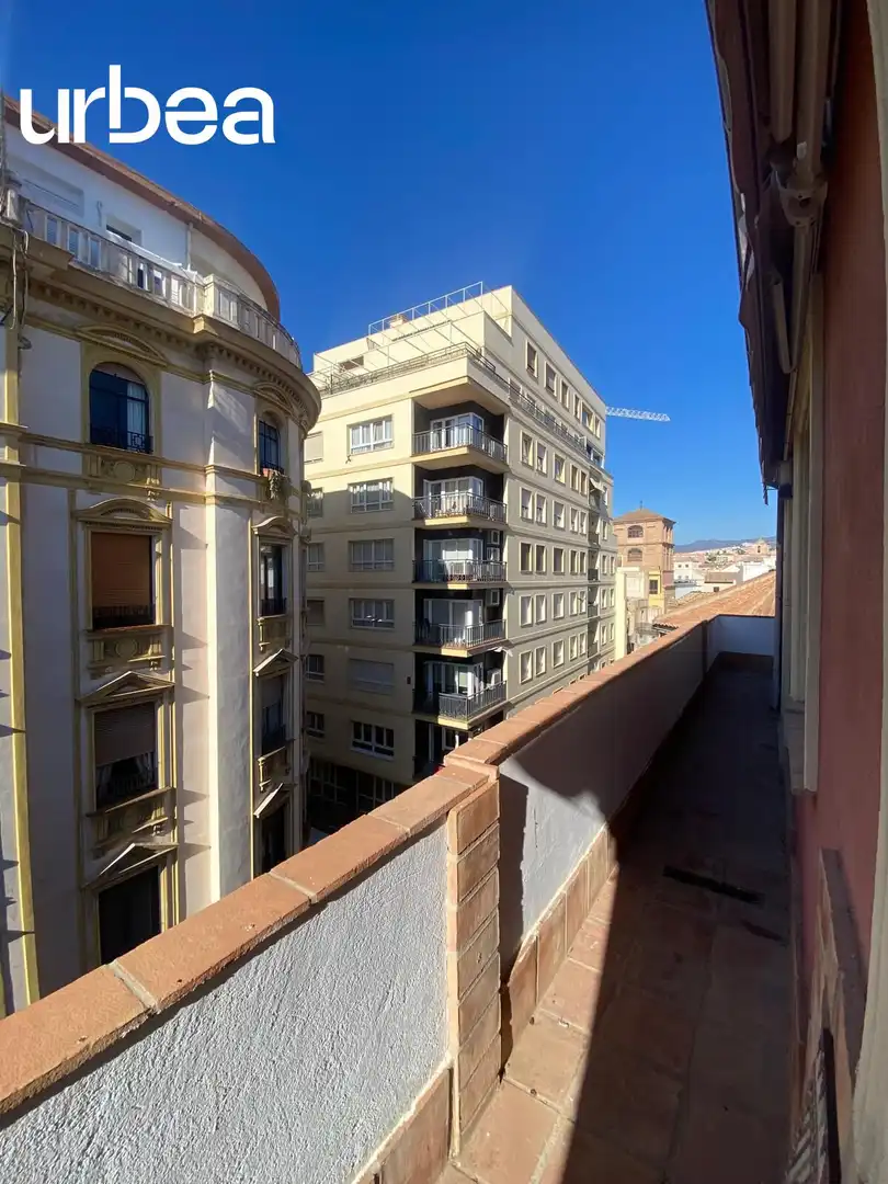 Vista exterior de Ático de alquiler en Málaga con Terraza, Amueblado y Balcón
