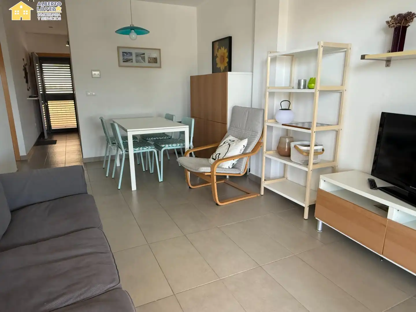 Apartment with pool to rent in Los Arenales del Sol, imagen 4