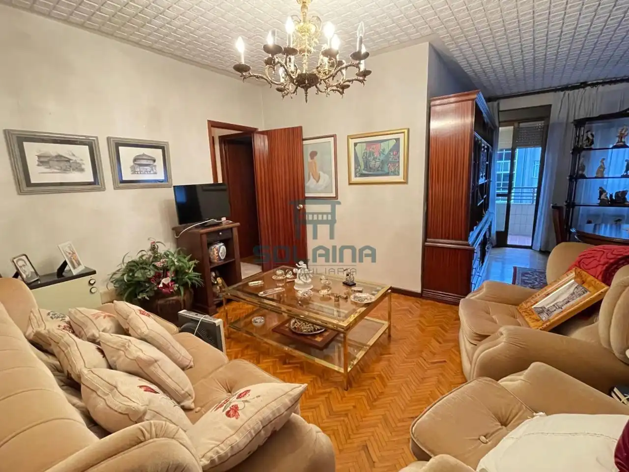 Sala de estar de Piso en venta en Ourense Capital  con Calefacción, Parquet y Balcón