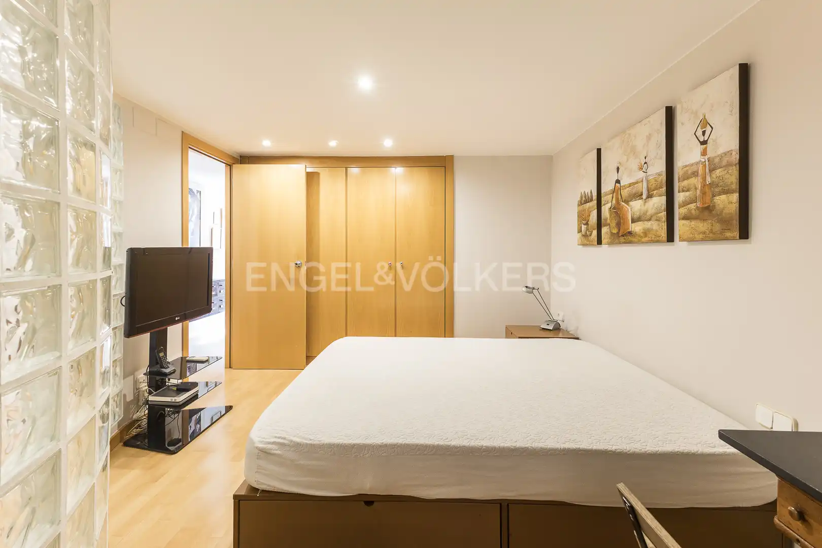 Bedroom of Flat for rent in Barcelona  with Air Conditioner, Heating and Parquet flooring
