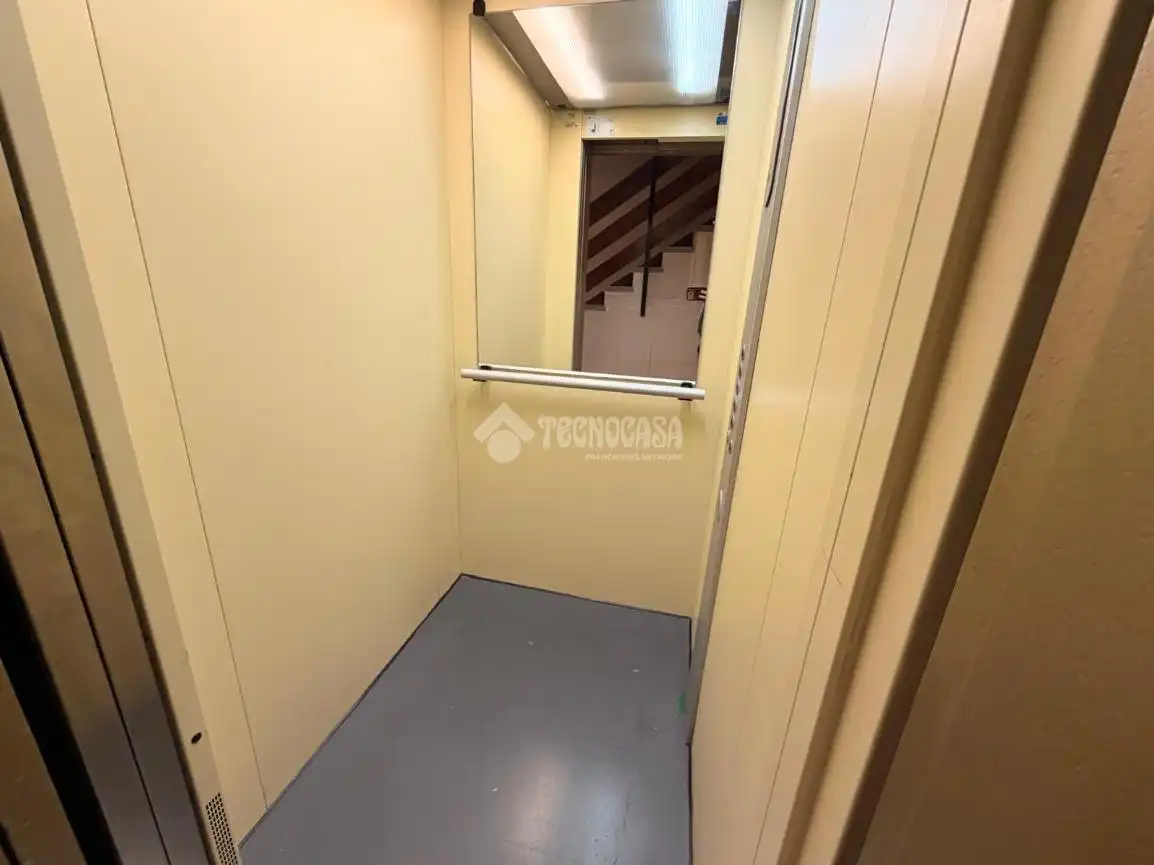 Wohnung mit Aufzug zum Verkauf in Centro, imagen 2