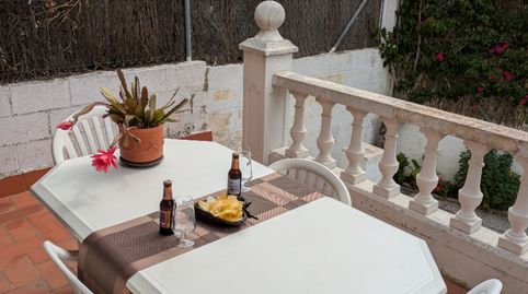 Foto 4 de Casa adosada en venda a Carrer Milton, Guinardera, Santa Coloma de Gramenet