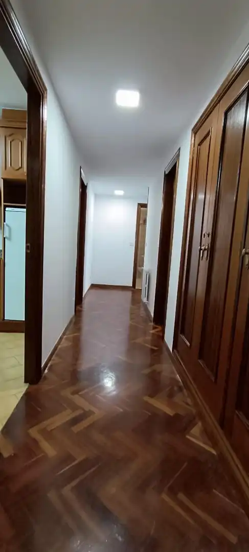 Piso de alquiler en A Coruña Capital  con Calefacción y Parquet