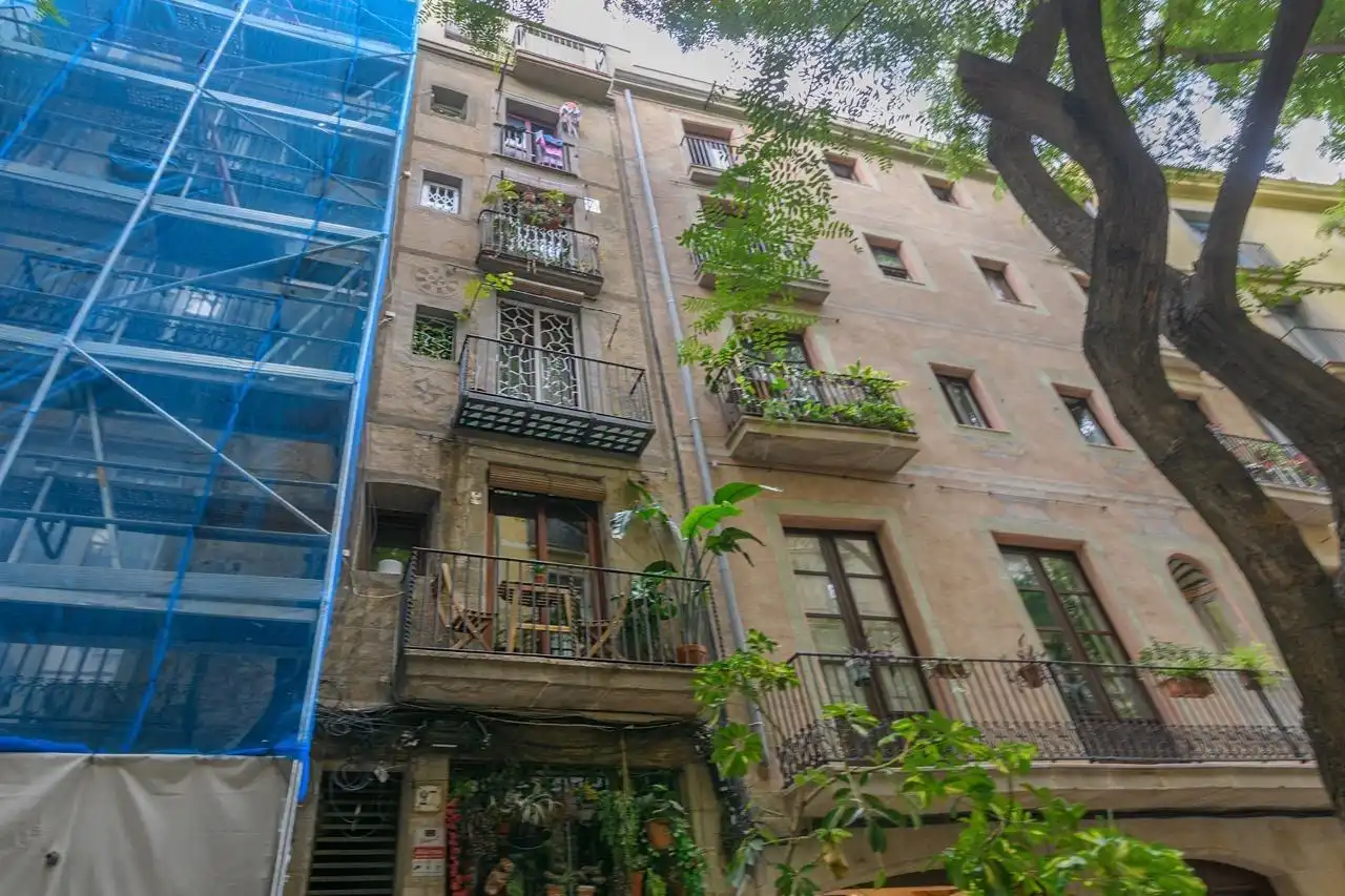 Piso con terraza en venta en Calle del Portal Nou, imagen 8