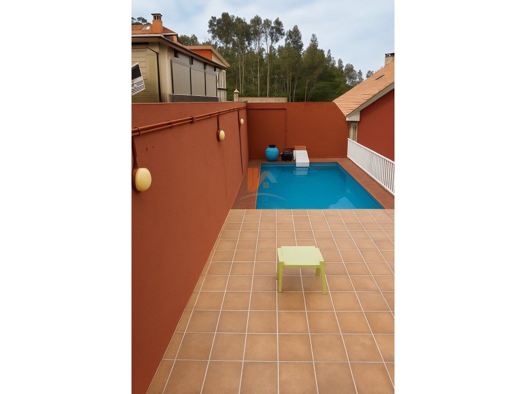 Swimming pool of House or chalet for sale in Santiago de Compostela 