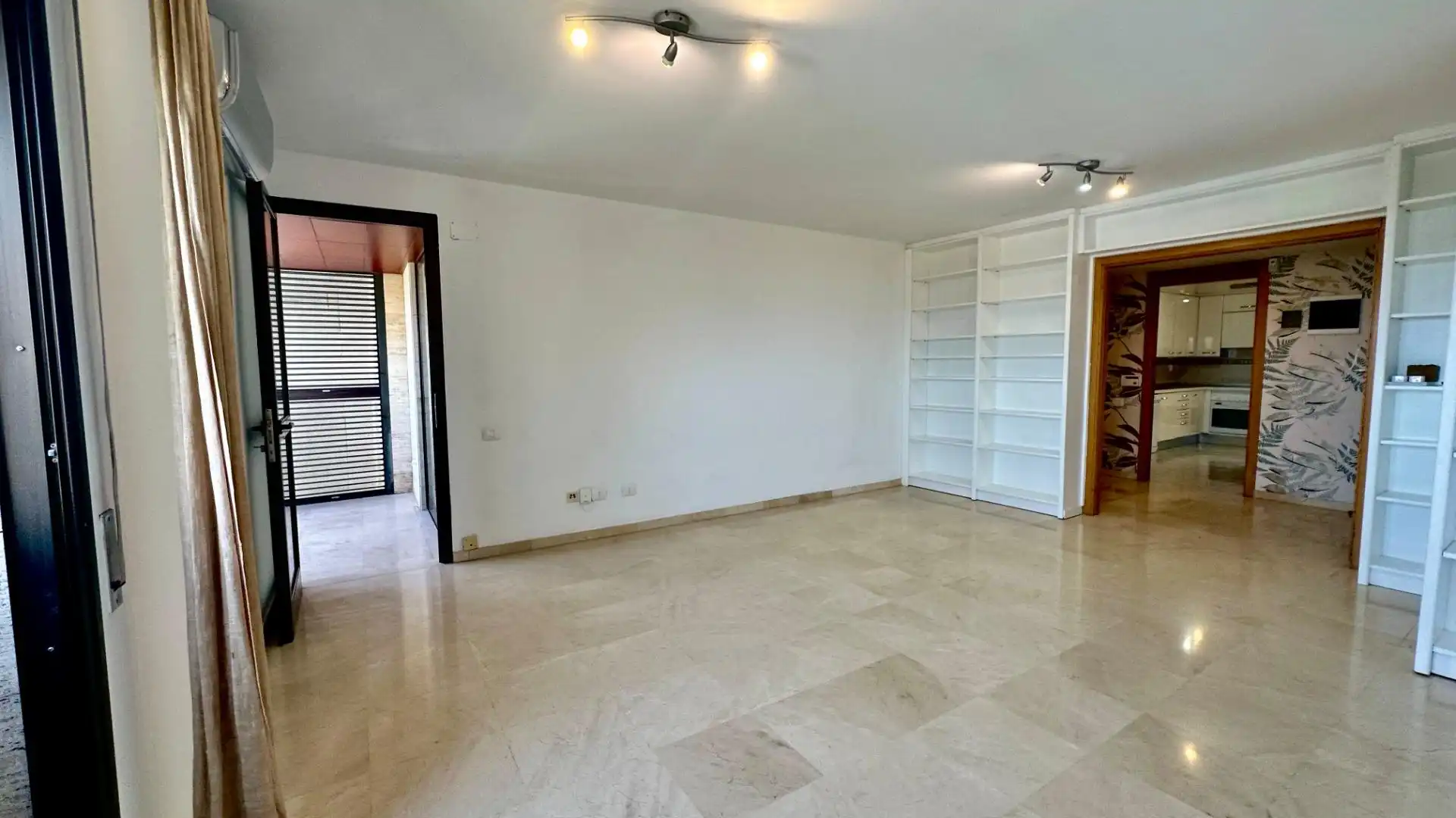 Sala d'estar de Pis de lloguer en Santa Cruz de Tenerife amb Calefacció i Traster