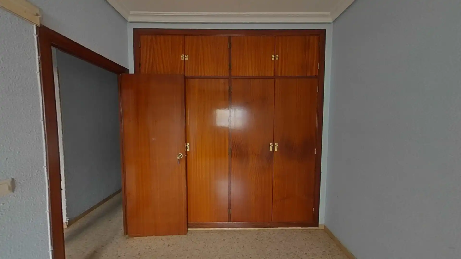 Bedroom of Flat for sale in Badajoz