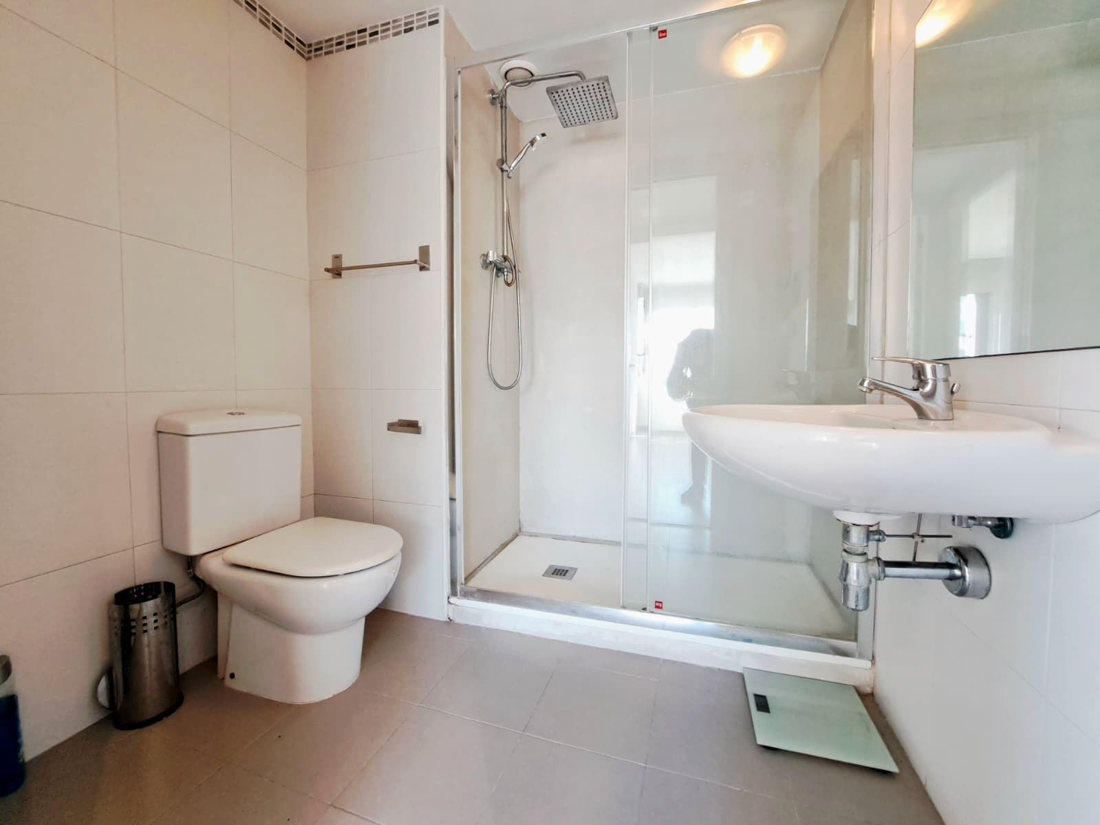 Baño de Piso en venta en Sant Adrià de Besòs con Aire acondicionado, Calefacción y Jardín privado