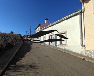 Vista exterior de Casa o xalet en venda en Almenara de Tormes