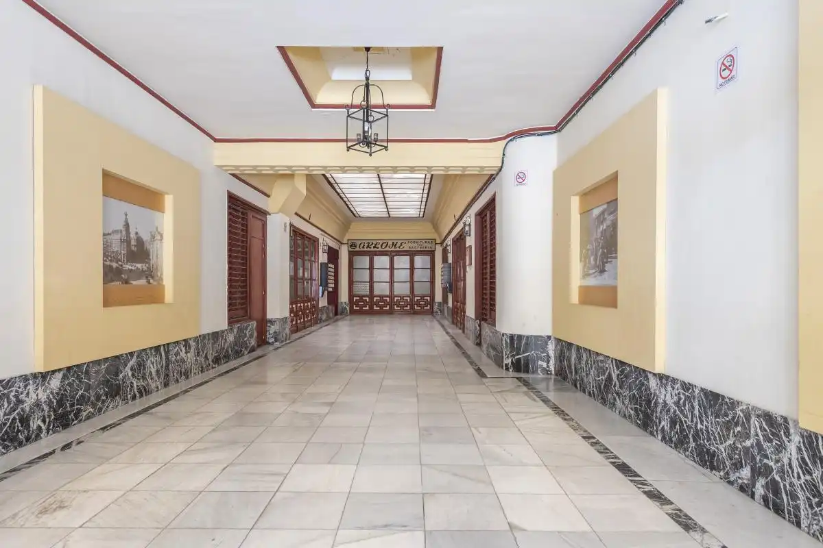 Loft zum Verkauf in C. de Núñez de Arce, Cortes - Huertas
