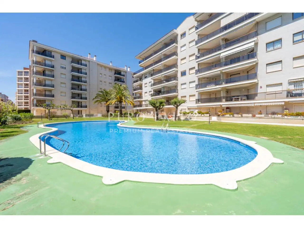Schwimmbecken von Wohnung zum Verkauf in Vinyols i els Arcs mit Klimaanlage, Heizung und Möbliert