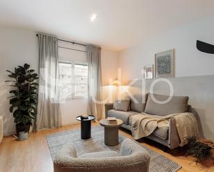 Dormitori de Apartament de lloguer en  Barcelona Capital amb Aire condicionat, Calefacció i Moblat