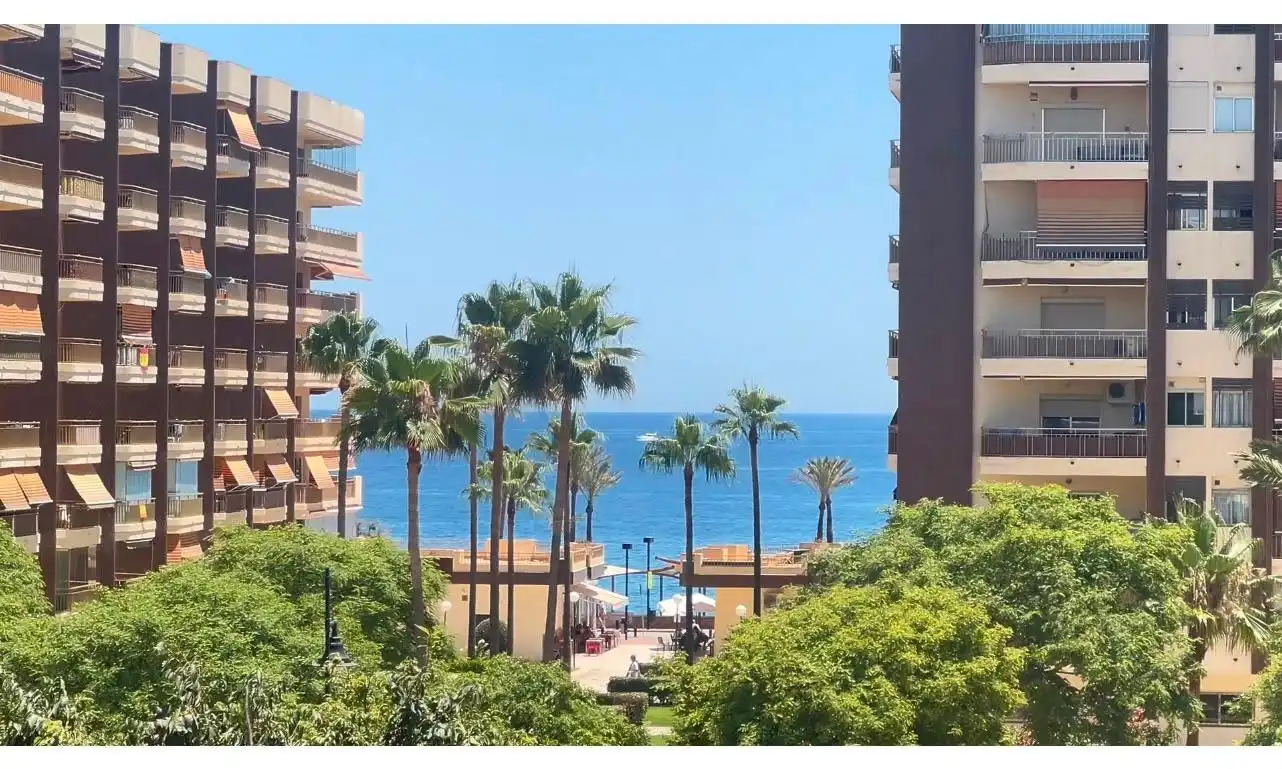Exterior view of Flat for sale in Fuengirola  with Air Conditioner, Heating and Terrace