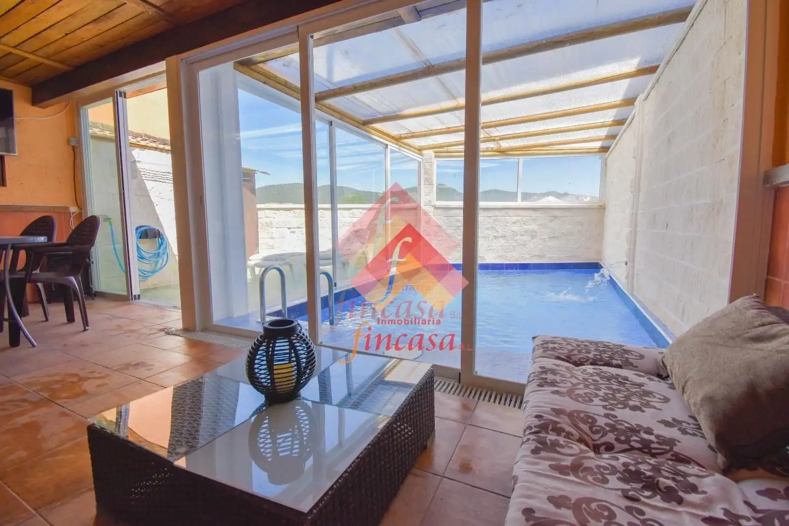 Piscina de Casa o chalet de alquiler en Arriate con Terraza y Amueblado