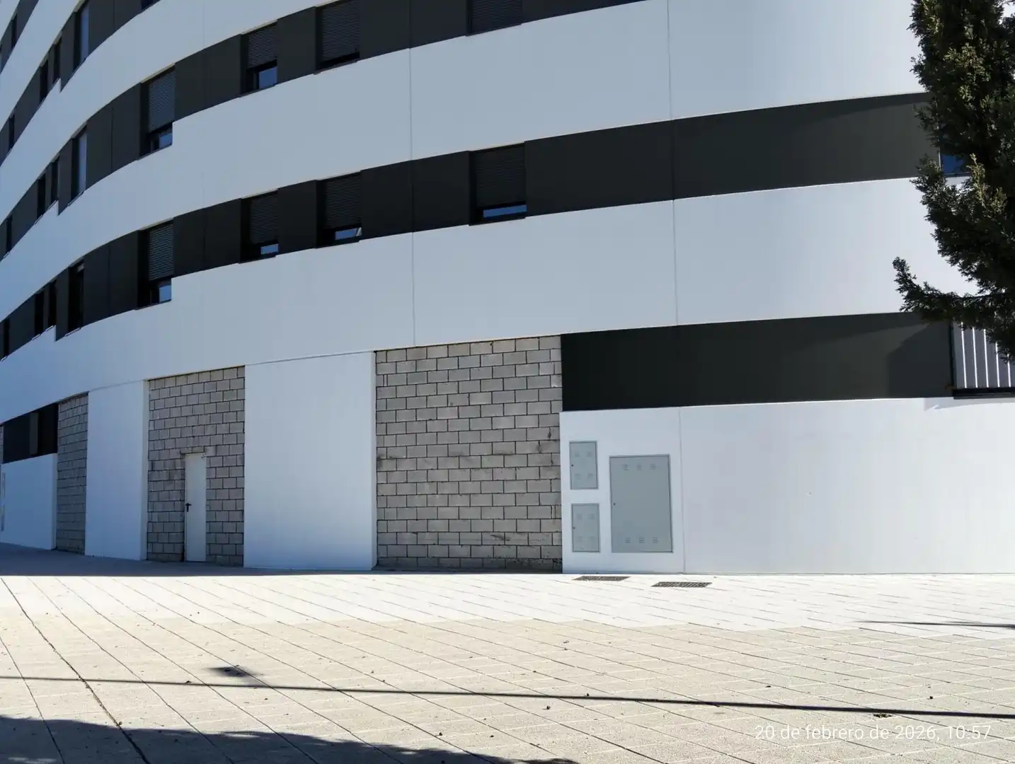 Exterior view of Commercial properties for rent in Sevilla