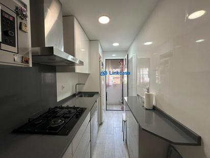 Cuina de Pis en venda en  Madrid Capital amb Calefacció, Jardí privat i Terrassa