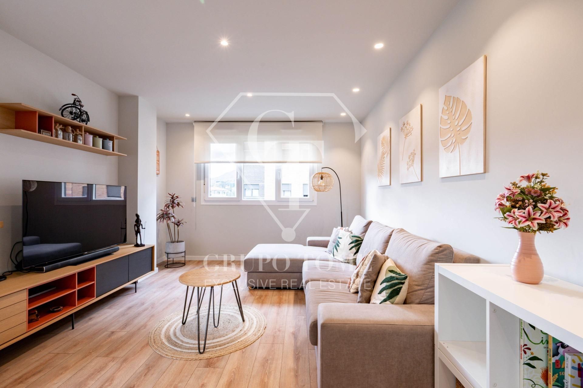 Sala d'estar de Pis en venda en Astigarraga amb Aire condicionat, Calefacció i Balcó