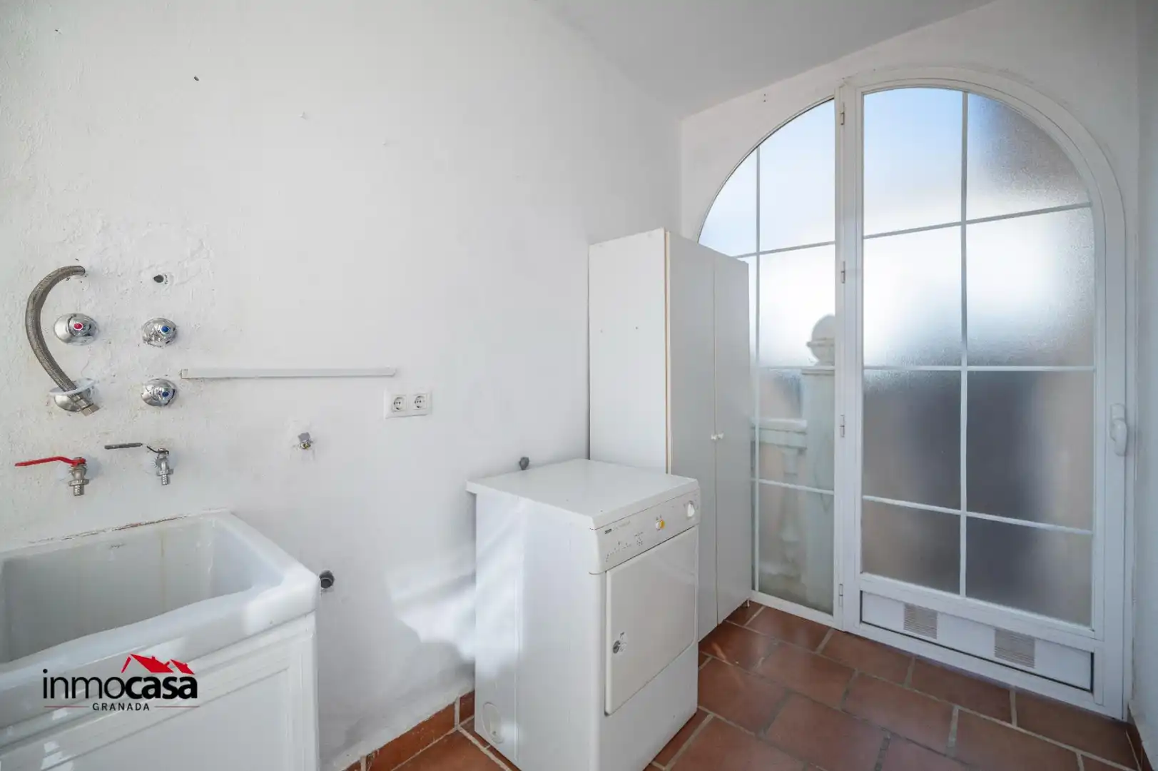 Baño de Casa adosada en venta en Ogíjares con Calefacción, Amueblado y Balcón