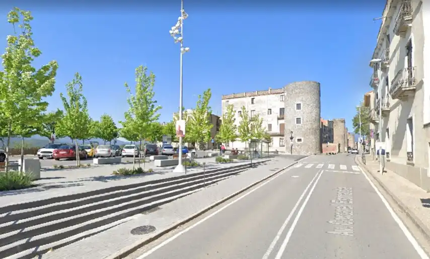 Mixed residential for sale in Avinguda Coronel Estrada, imagen 2