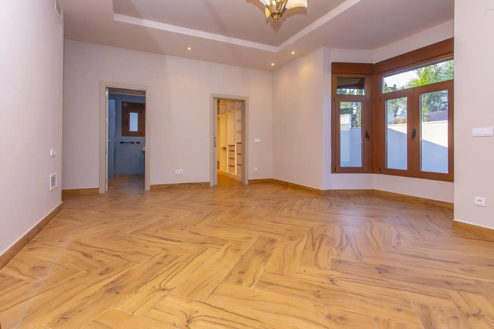 Chalet con piscina en venta en Avenida - Divina Pastora - Plaza de Toros, imagen 5