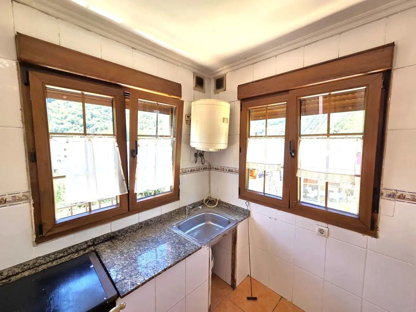 Cocina de Casa o chalet en venta en Aller con Jardín privado y Terraza