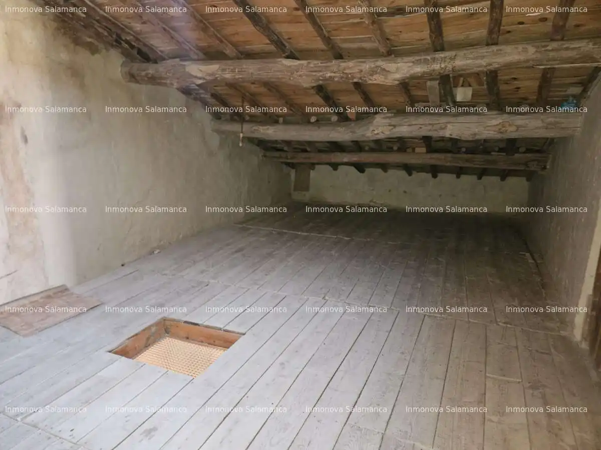 Casa o xalet en venda en Pedrosillo de los Aires amb Calefacció i Balcó