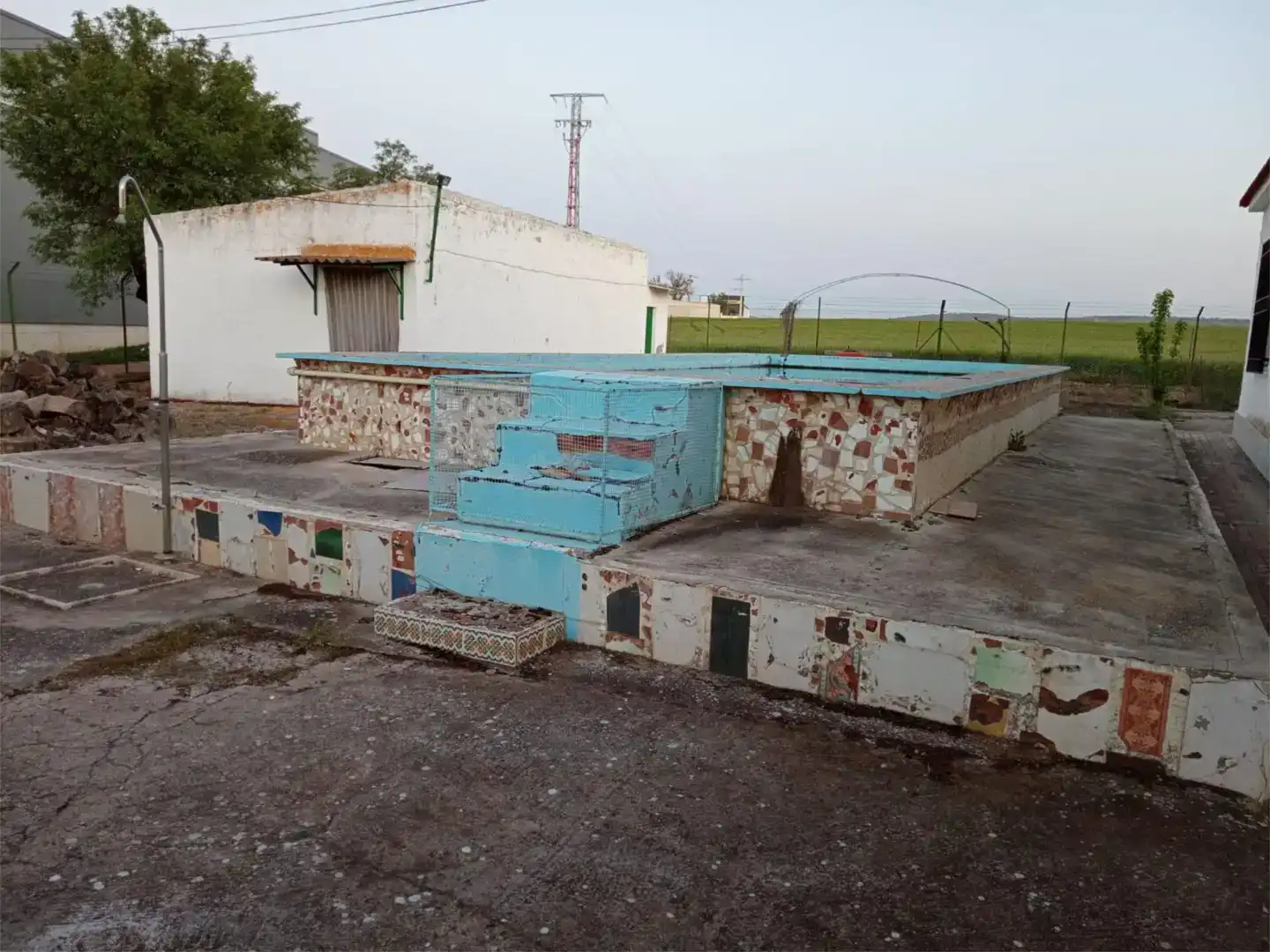 Vista exterior de Casa o xalet en venda en Almagro amb Piscina