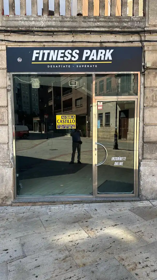 Vista exterior de Local de lloguer en Burgos amb Alarma
