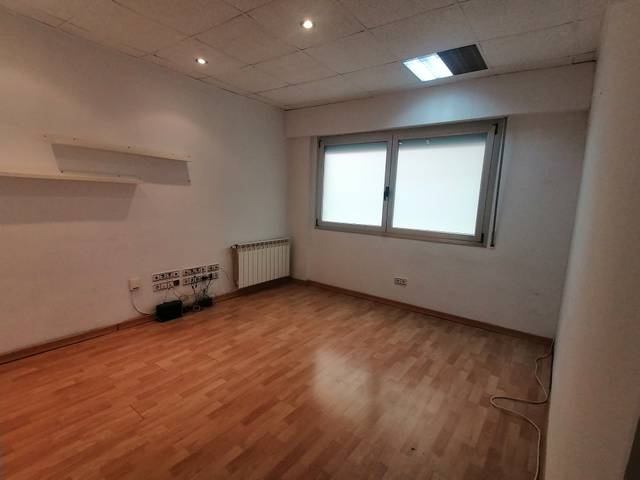 Local comercial en Alquiler en Carrer del Tei en Centre